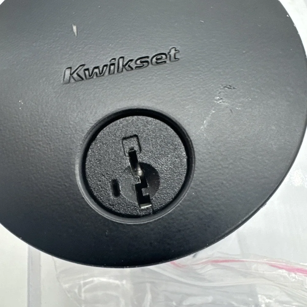 Kwikset  matte  Black Round Single Cylinder Deadbolt 92580-020 low‎ profile